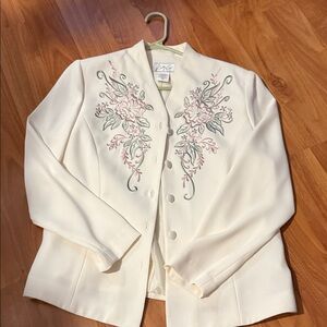 Ivory Floral Embroidered Blazer